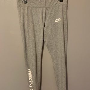 Nike leggings